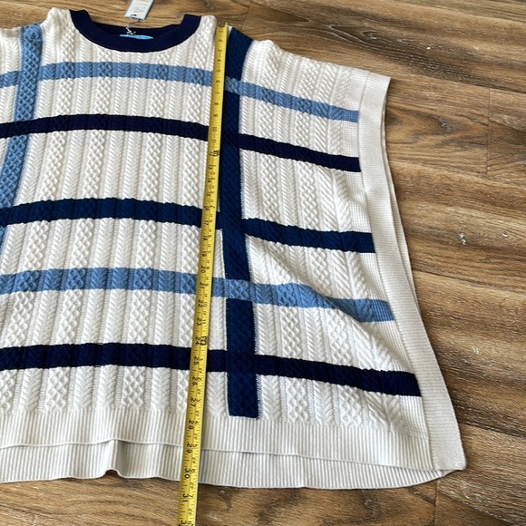 Draper James Windowpane Cable Cape NWT - Picture 10 of 13